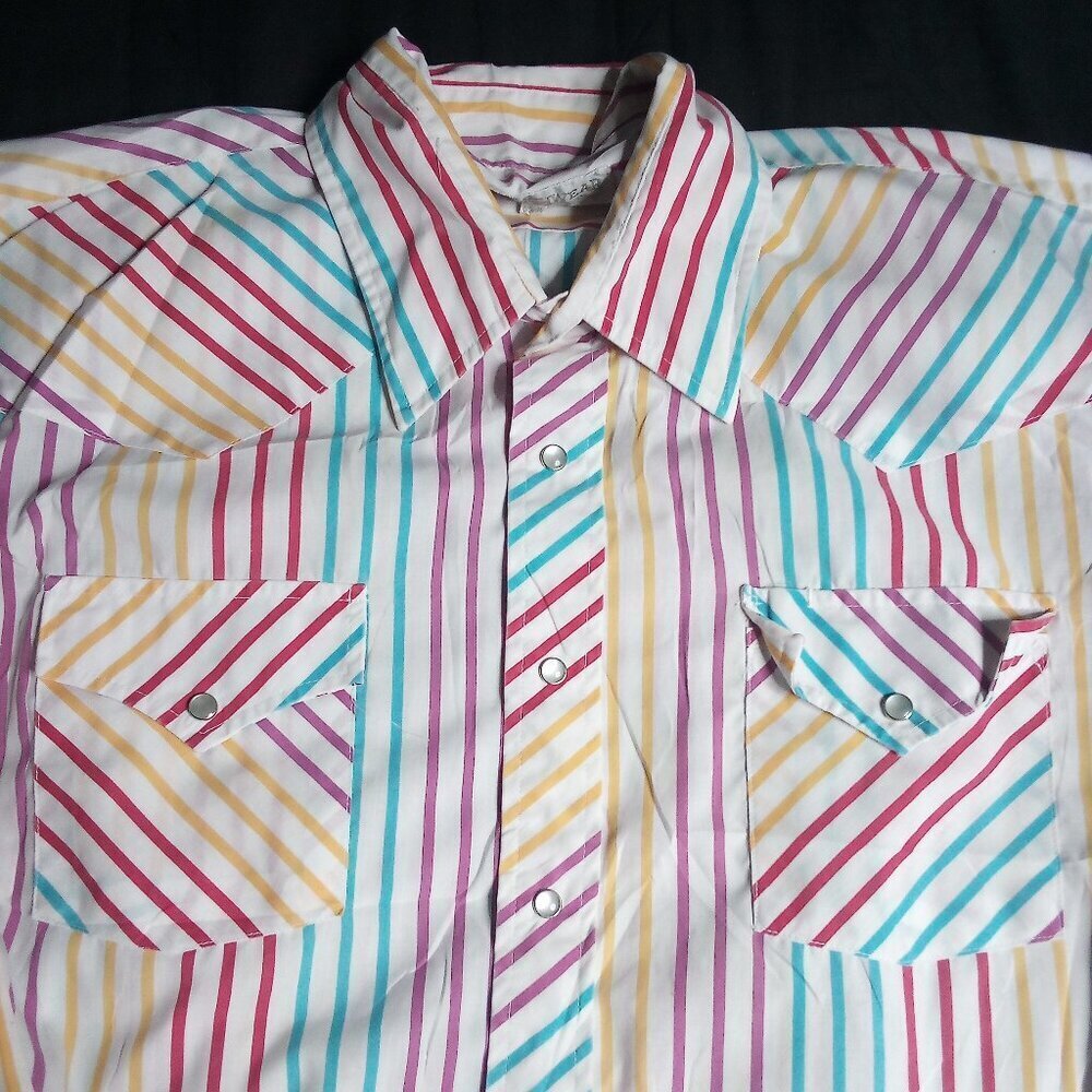 Vintage Corral West Ranchwear Rainbow Stripe Western Pearl Snap Shirt